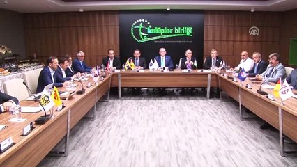 Galatasaray Başkanı Özbek: "Göksel Başkan Bir Yere Gidemez"