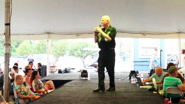 Chris Drummond sings 'GI Blues' Elvis Week 2014 video