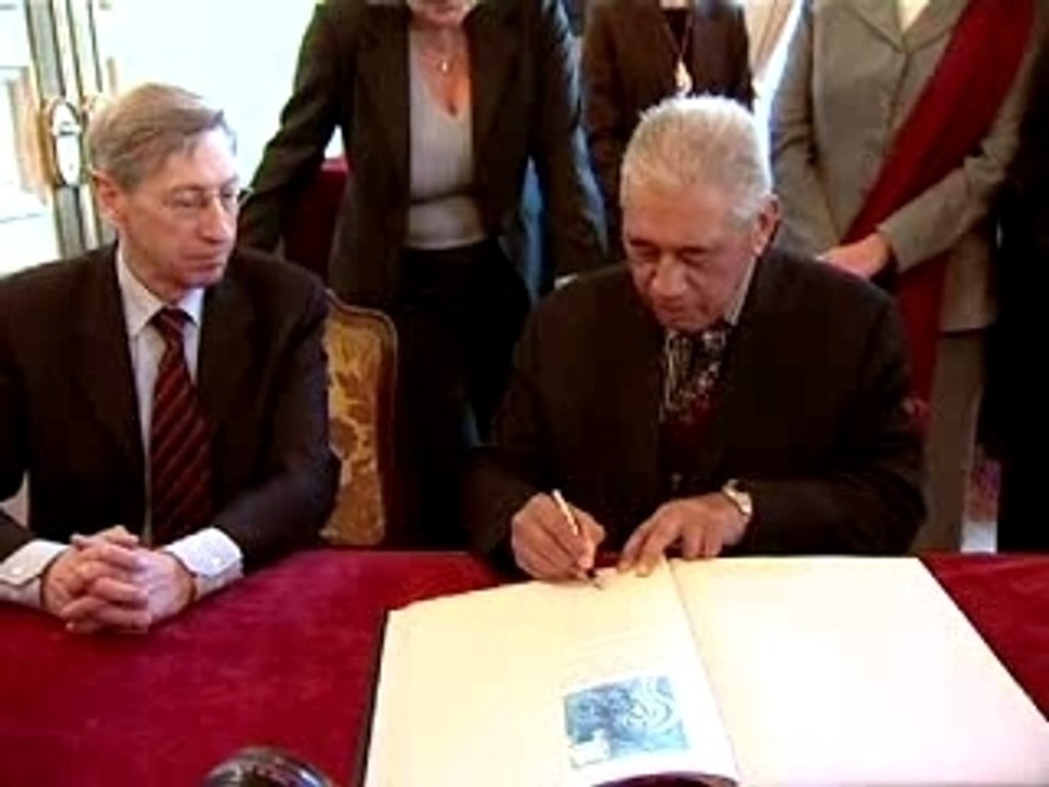 Restitution d'une tête Maori