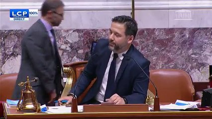 De plus en plus de députés dénoncent l'amateurisme de la gestion de l'Assemblée nationale - Regardez