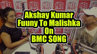 Akshay Kumars Funny reply to RJ Malishka's Song Pothole Mix