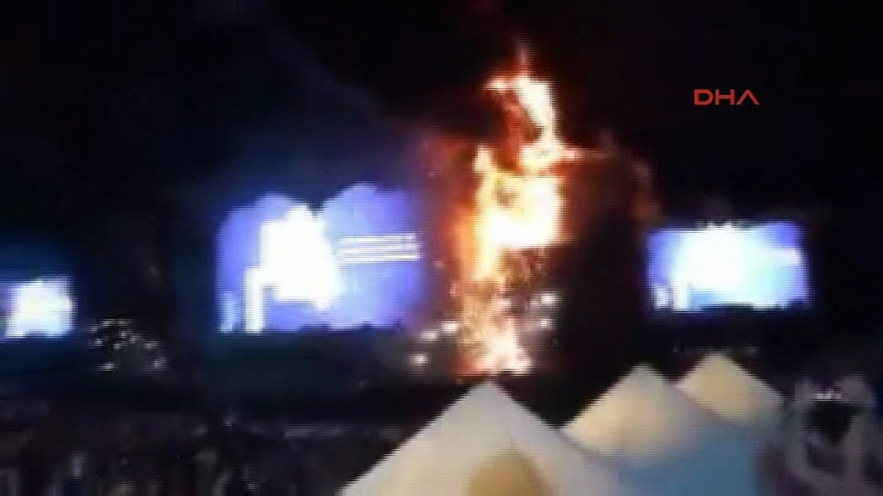 Barselona’da müzik festivalinde yangın