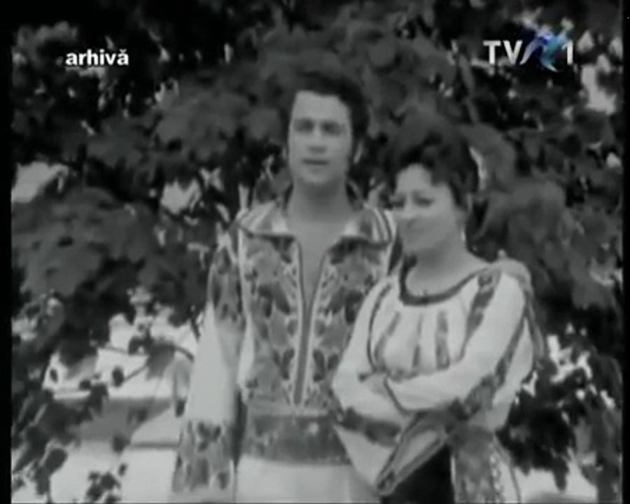 Maria Ciobanu şi Ion Dolănescu - Mă uitai în vale-n luncă (ArhivaTvr)