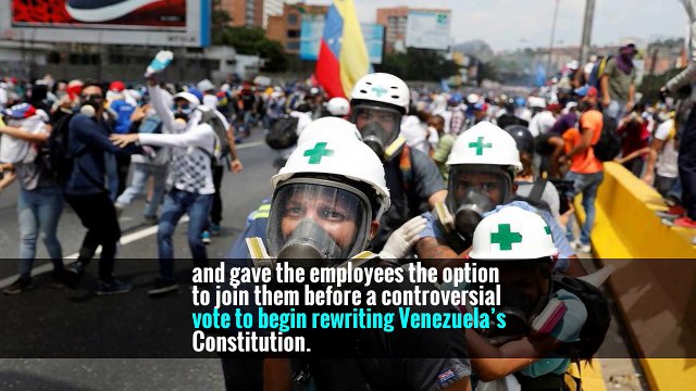 U.S. Orders Relatives of Embassy Staff in Venezuela to Leave Country