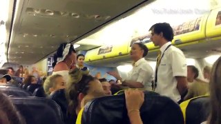 Passengers cheer as rowdy women are kicked off Ryanair flight