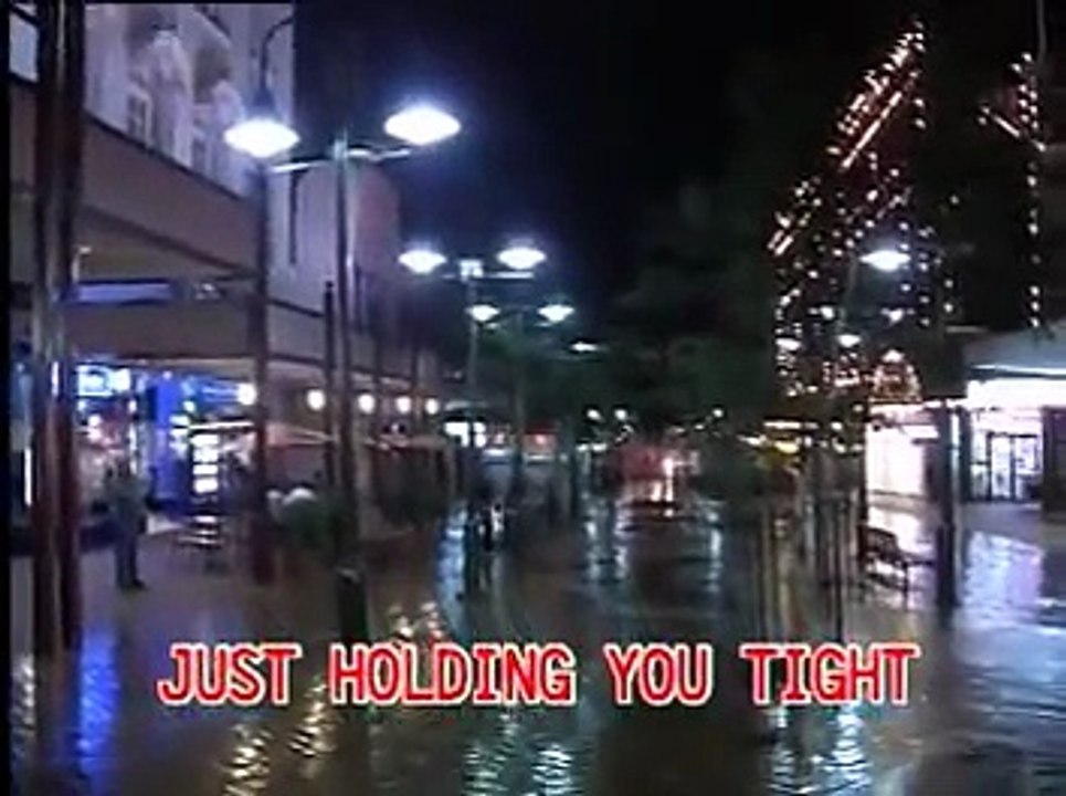 There's A Kind Of Hush - Video Karaoke (Canary)