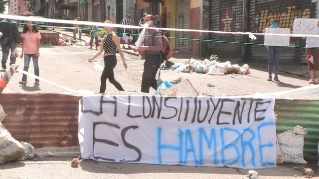 Oposición realiza trancazos en calles a tan solo dos días de la Constituyente
