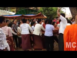 Funny Game , Grandpa vs Grandma , Who is Loser (2)