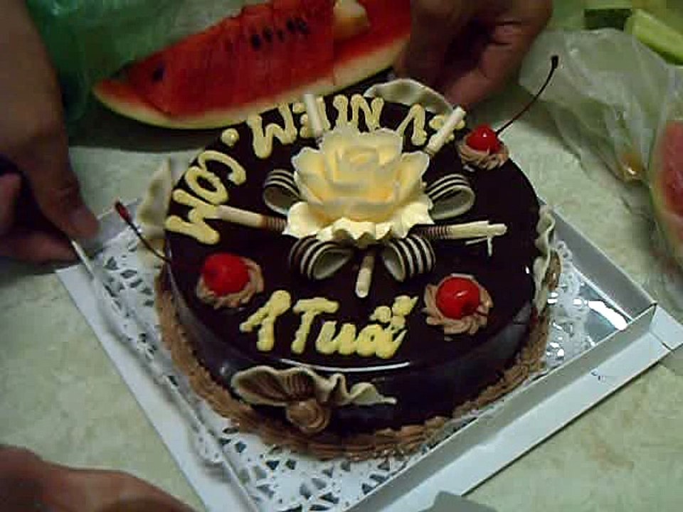 cat banh sinh nhat