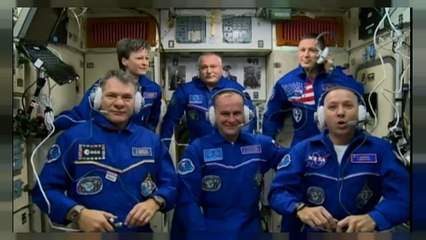 Os três astronautas já estão na Estação Espacial Internacional