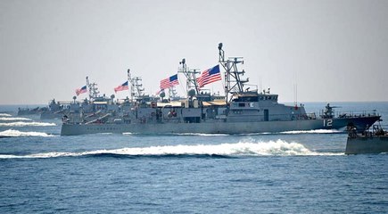 Körfez'de Bir Haftada İkinci Gerilim: ABD'den İran Gemisine Uyarı Ateşi