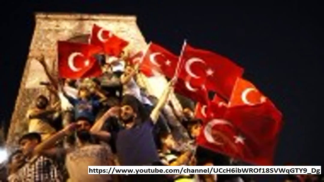 Türkei entlässt vor Putschjahrestag erneut Tausende Staatsdiener