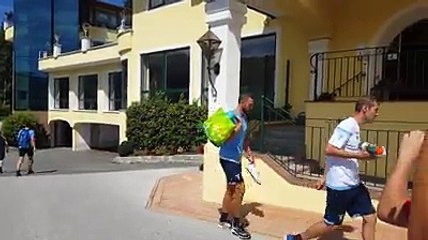 Rientro dei giocatori all'hotel Panorama di Walchsee