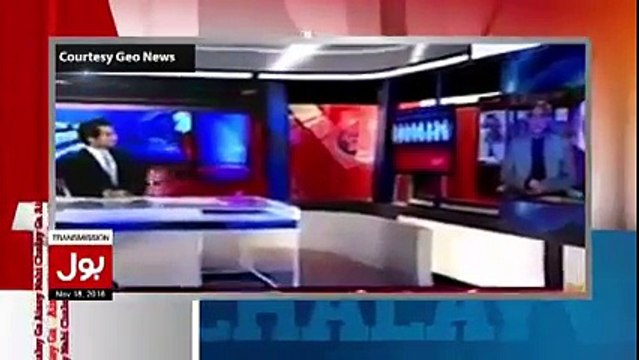 AMIR LIAQUAT BASHED SHAHZAIB KHANZADA ON INSULTING PTI