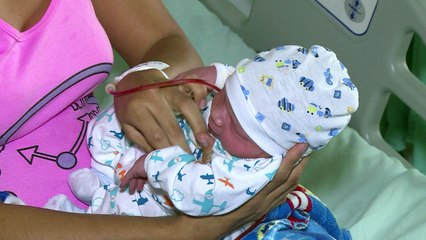 Facing life or death, pregnant Venezuelans flee to Colombia