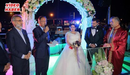 (30 Temmuz 2017) SÜMEYRA VE AHMET EVLENDİ BAKAN ÖZHASEKİ’DEN GENÇ ÇİFTLERE NASİHAT