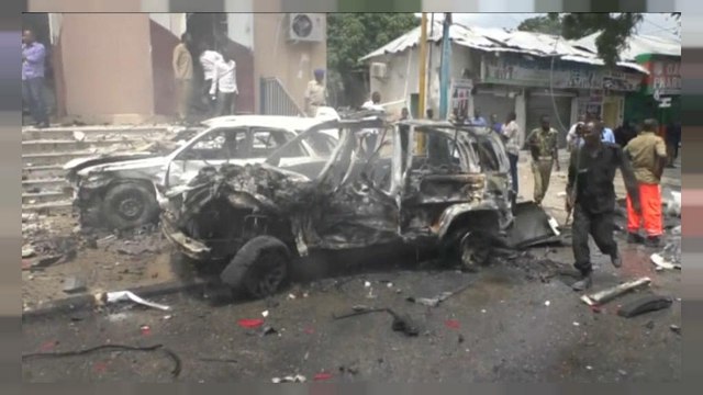6 people dead after car bomb attack in Somalia's capital, Mogadishu