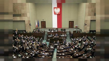 EU takes legal action over Poland's court reforms