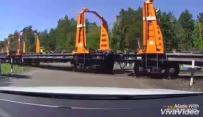 Un chauffeur de camion Impatient prouve qu'il est vraiment un idiot