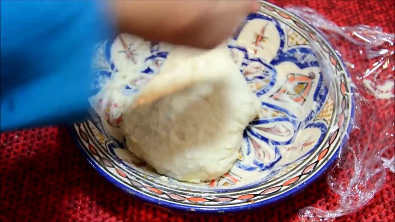بريوش سريع بدون بيض وبدون عجن ولا دلك او مجهود خفيف كالقطن راااائع يستحق التجربة