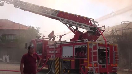 Cenazeyi Bırakıp Yangına Koştular