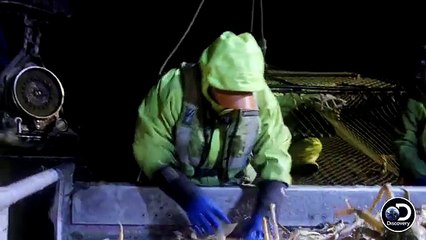 Will This Deckhand Survive This String? | Deadliest Catch