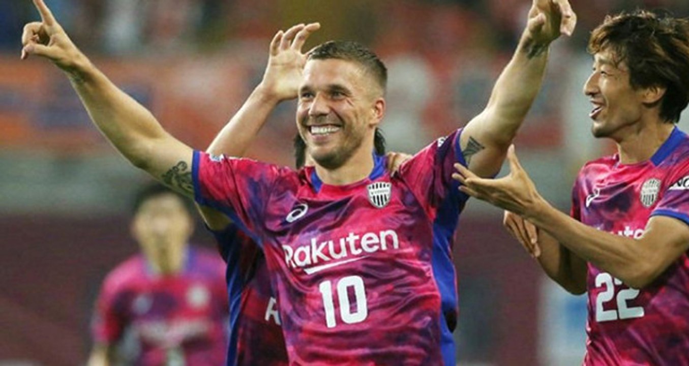 Japonya'ya Transfer Olan Podolski, İlk Maçında 2 Gol Attı