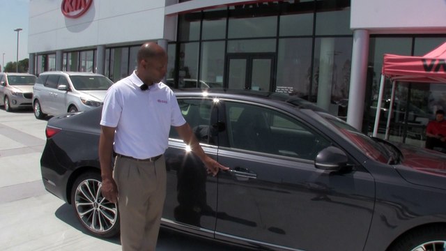 2017 Kia Cadenza Riverside, CA | Kia Cadenza Technology Package Riverside, CA