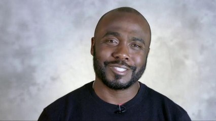 Faulk congratulates Terrell Davis on Hall of Fame induction