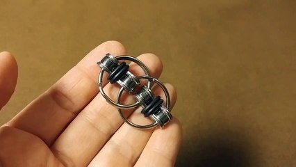 Bike Chain Key Ring Fidget Demo