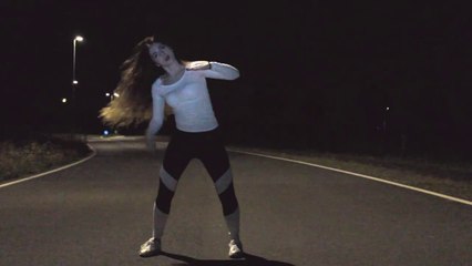 Dance on Main Tera Boyfriend