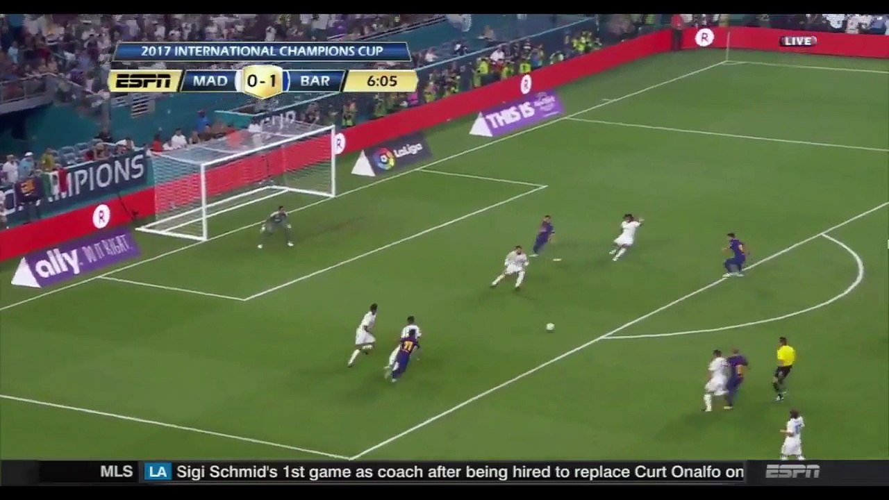 Ivan Rakitic troue les cages du Real avec ce boulet de canon !