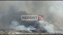 Report TV - Fier, merr flakë fusha e mbetjeve shtëllunga të mëdha tymi