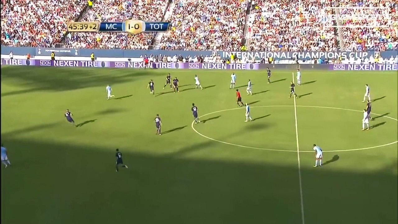Gabriel Jesus impossible miss vs Tottenham