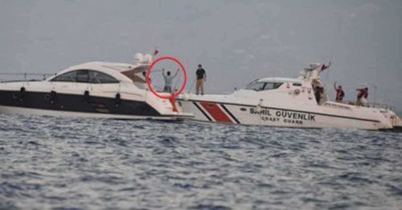 Kıvanç Tatlıtuğ ve Çağatay Ulusoy'a şok baskın