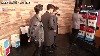 KNK 크나큰 - Pops_in_Seoul Soru & Cevap Part-1