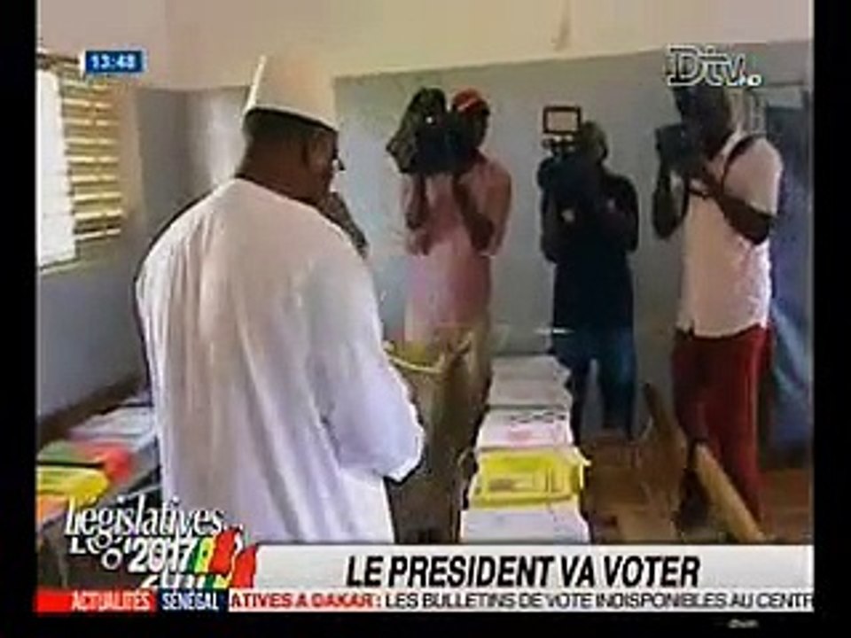 Regardez les 05 bulletins de vote que le Président Macky a choisi.