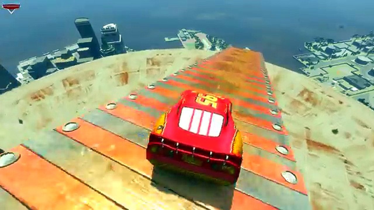 Voiture île saut foudre parc cascade piste piste Mcqueen disney pixar happines