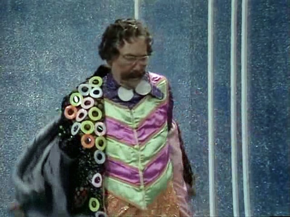 334 Doctor Who Classic - S10E02 - Partie 01 - Carnival of Monsters