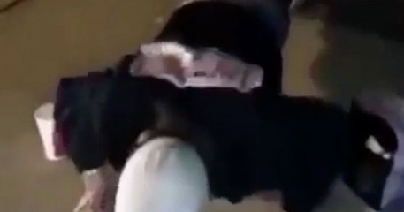 Un SDF gagne 20 dollars en faisant 20 pompes!!