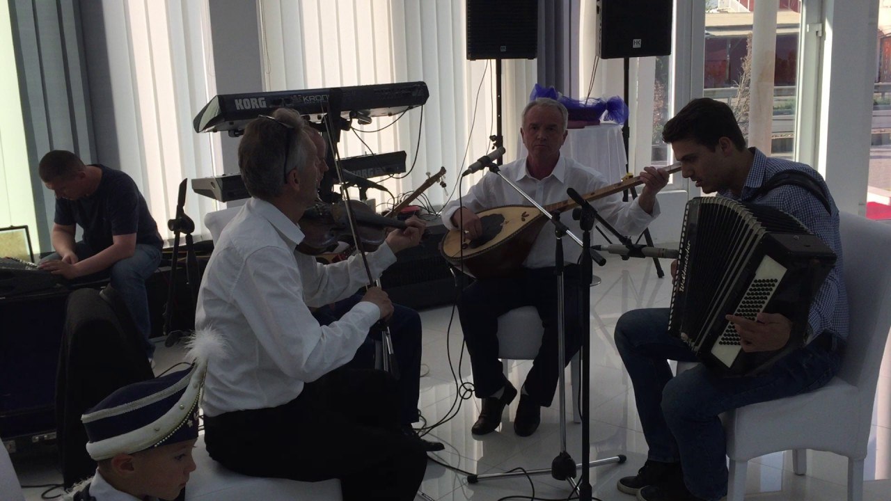 Ali e Luan Zogiani -  Mëmedhe.