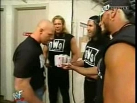 WWE Stone Cold Meets The nWo