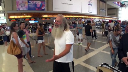 Rick Rubin Cracks Up When He's Mistaken For 'Duck Dynasty' Guy While Leaving L.A. With New Baby Boy
