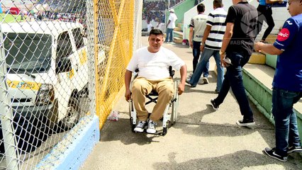 Jose Luis Villalobos viajó desde Choluteca para ver a Ronaldinho AB