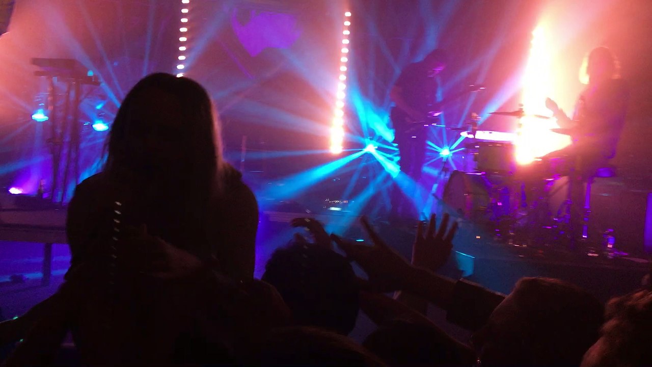 MØ • New Year's Eve → Happy Birthday Rasmus → Drum → Leon On