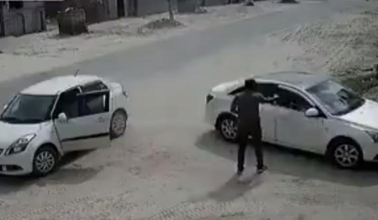 İş adamı aracında infaz edildi