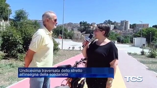 Undicesima traversata dello stretto all insegna della solidarieta