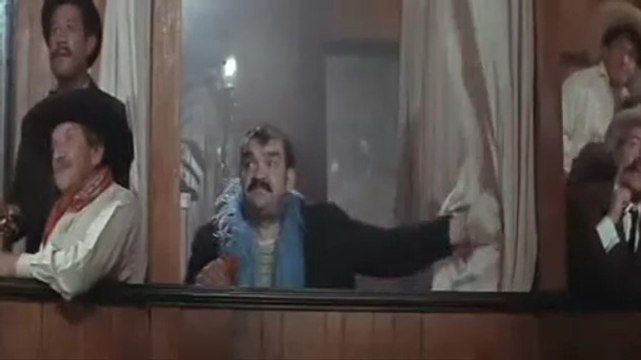 Extrait de Viva Maria! , avec Jeanne Moreau et Brigitte Bardot