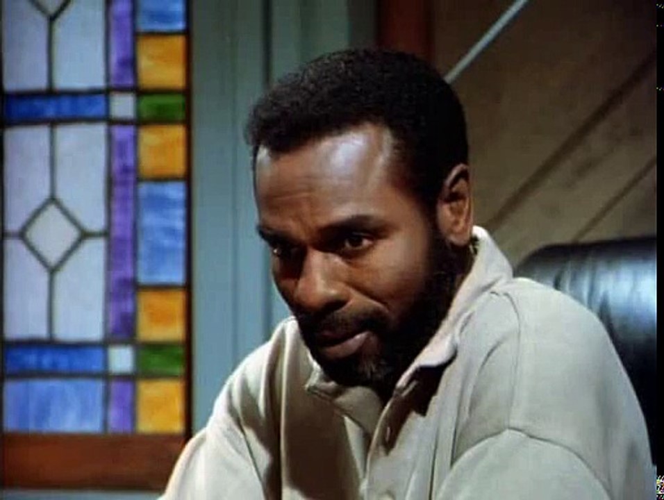 21 Jump Street S01E13 Mean Streets and Pastel Houses