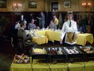 Hill Street Blues S01E11 Life Death Eternity